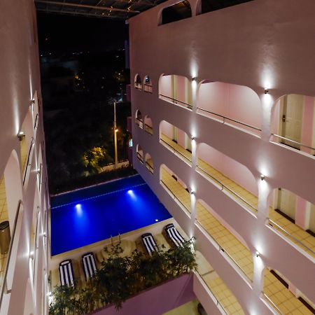 Hotel Kavia Cancun Exterior photo